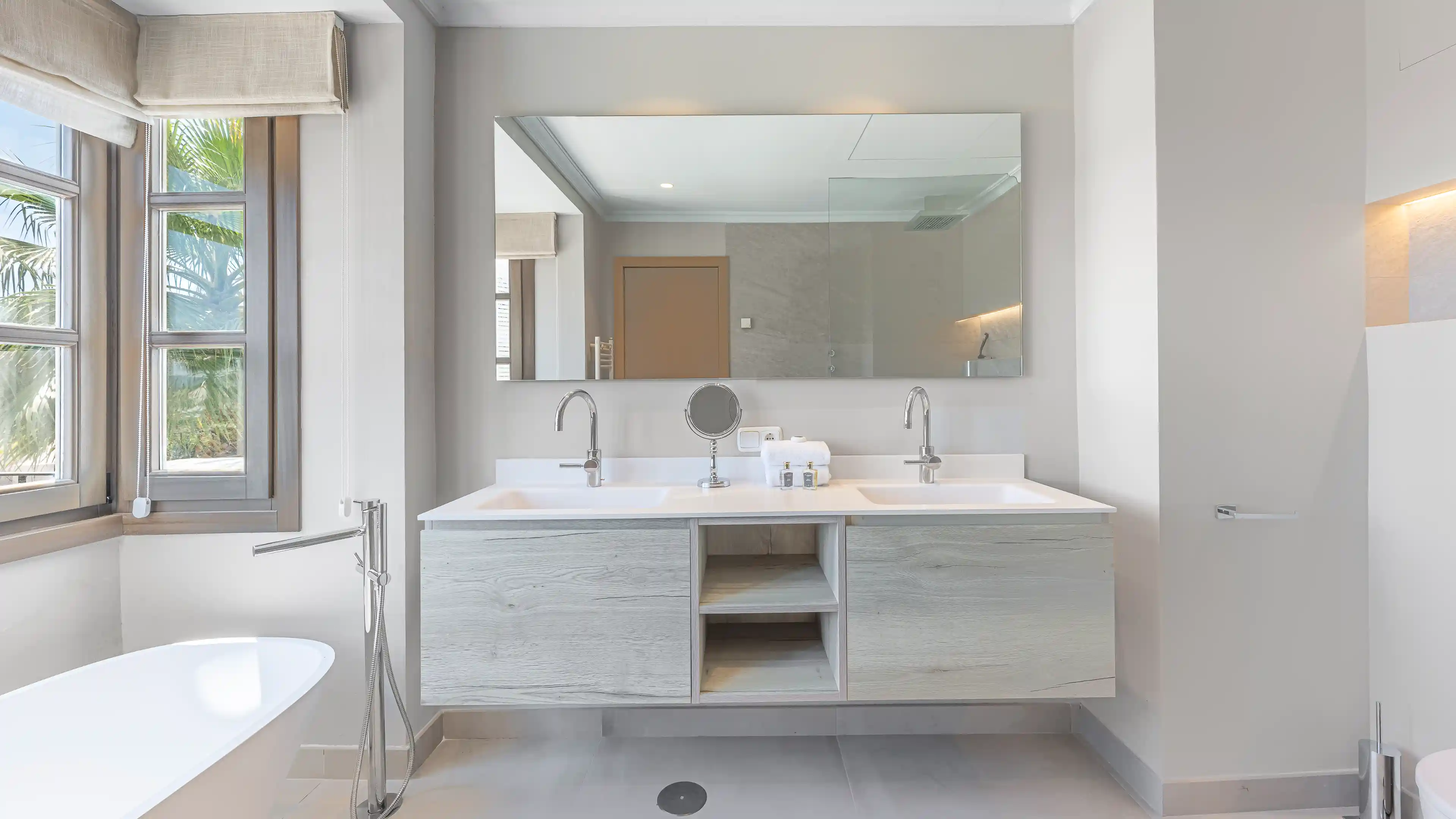 THE WHITE ORCHID, Nueva Andalucia, Imagen 19