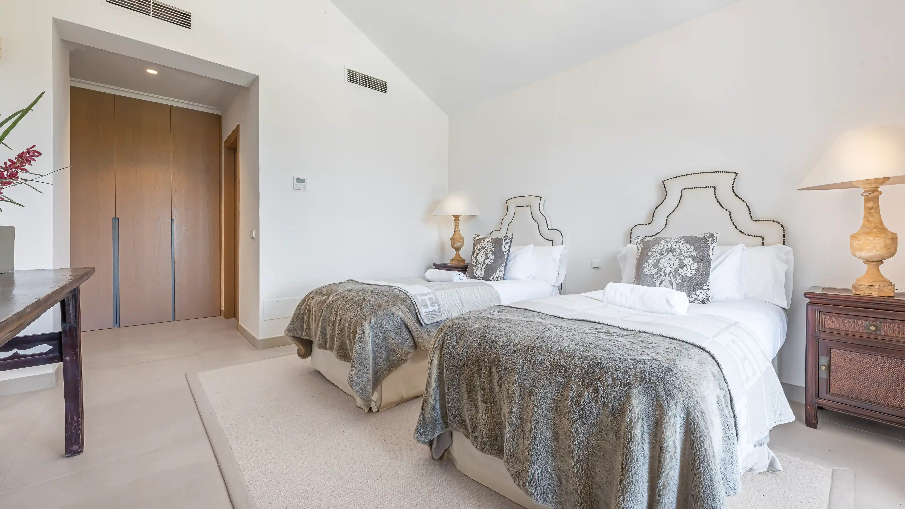 THE WHITE ORCHID, Nueva Andalucia, Imagen 53